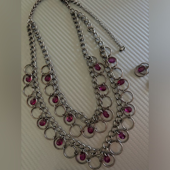 5/$10 
Costume jewelry set - Picture 6 of 6
